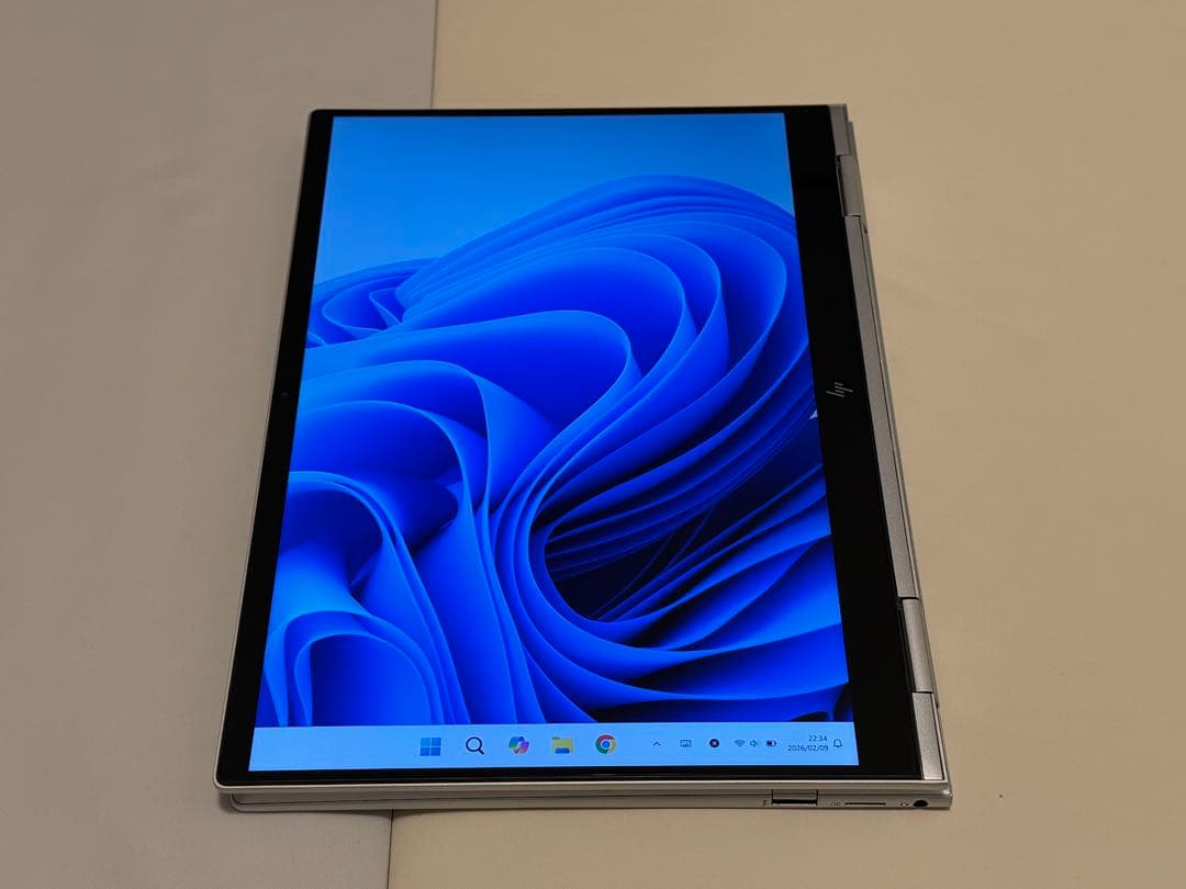 OLED高精細 HP Envy x360 i5 8GB 512GB