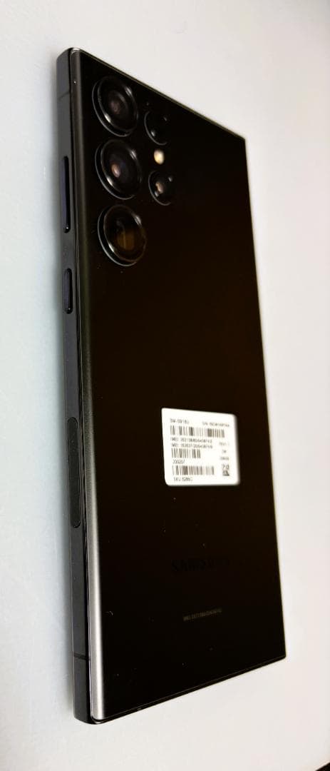 Galaxy S23 Ultra 256GB SIM フリーおまけ付き。