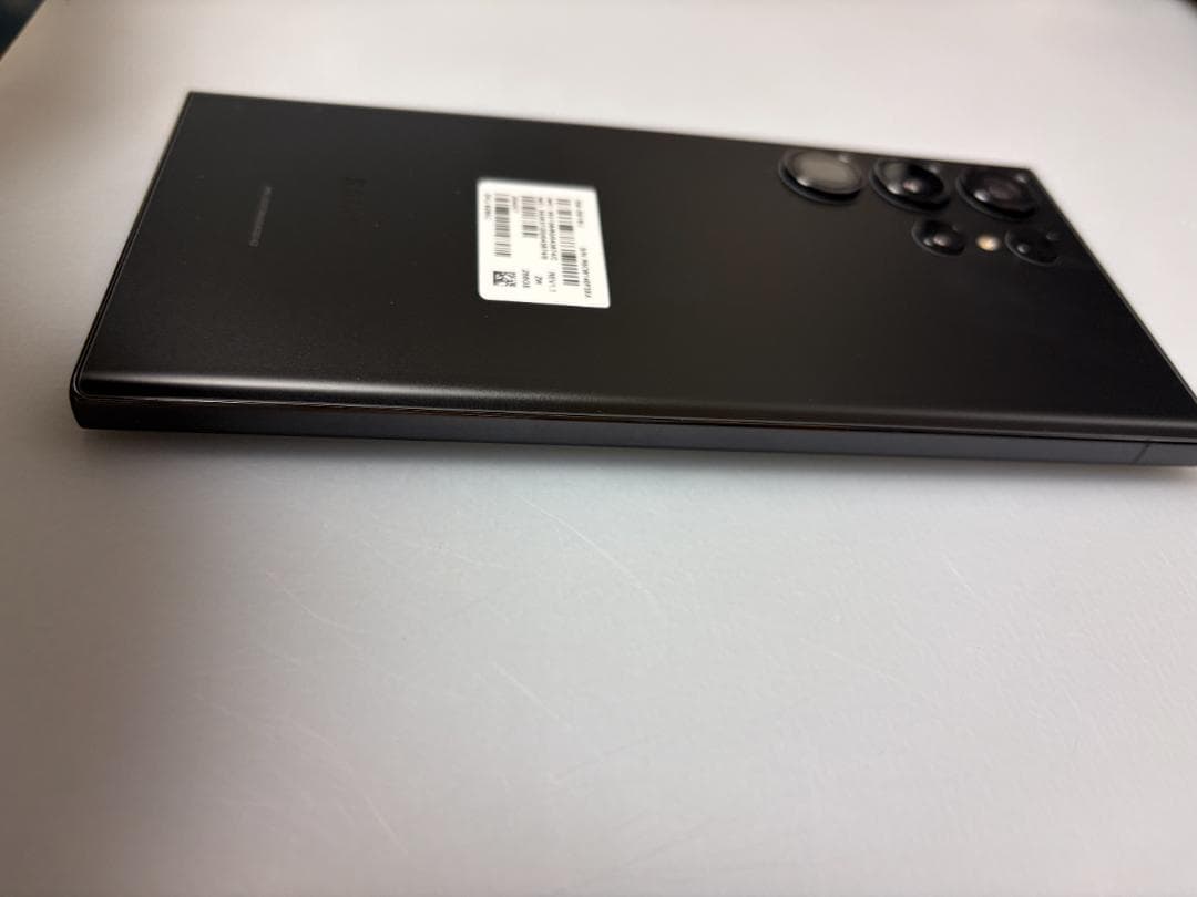 Galaxy S23 Ultra 256GB SIM フリーおまけ付き。