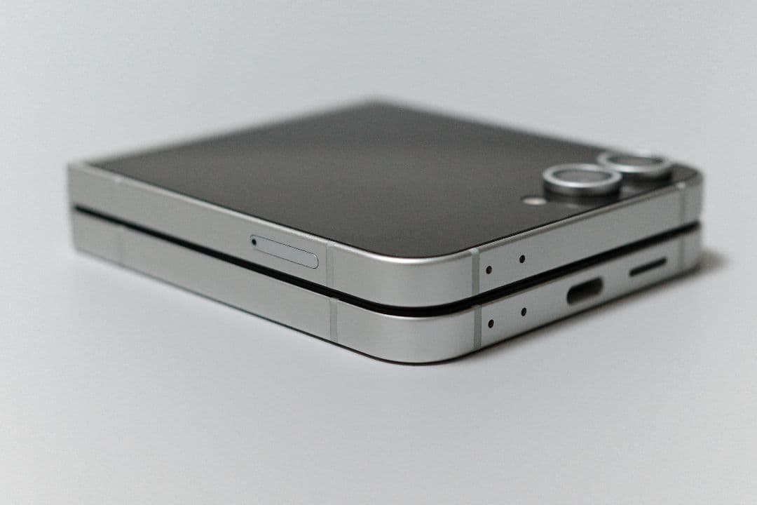 Galaxy Z Flip6 256GB｜SIMフリー ホワイト