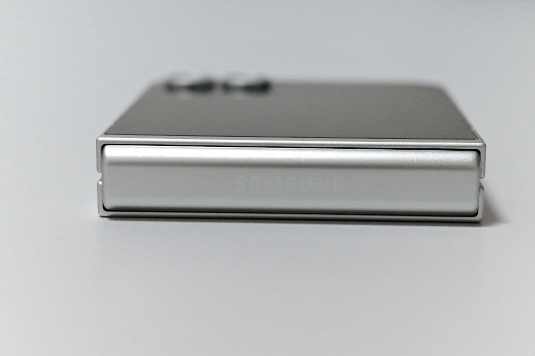 Galaxy Z Flip6 256GB｜SIMフリー ホワイト