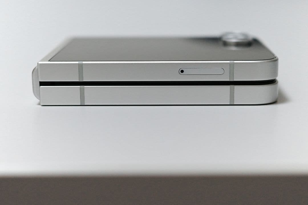 Galaxy Z Flip6 256GB｜SIMフリー ホワイト