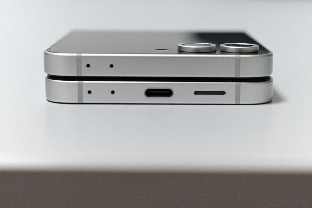 Galaxy Z Flip6 256GB｜SIMフリー ホワイト