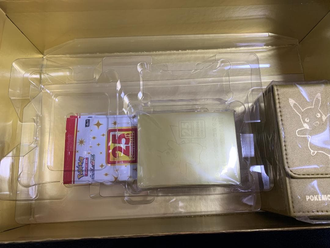 ふ*く様 韓国版　ポケモンカード　25周年アニバーサリー　ゴールデンボックス