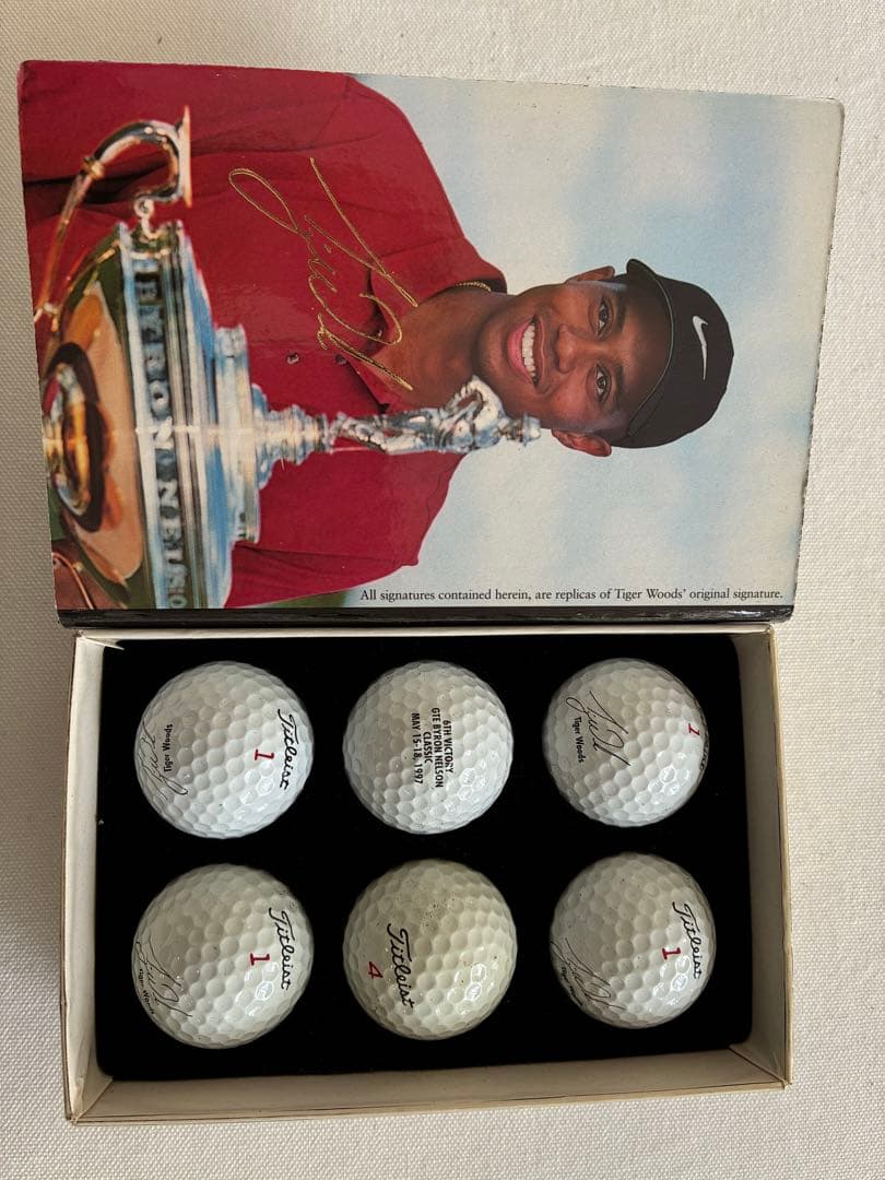 タイガーウッズ　優勝記念ボール　プレミア　訳あり