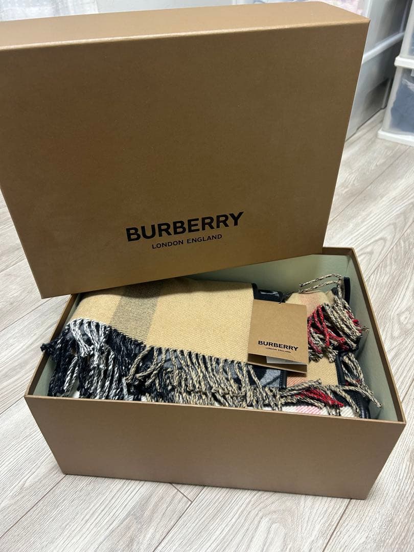 BURBERRY ポンチョ