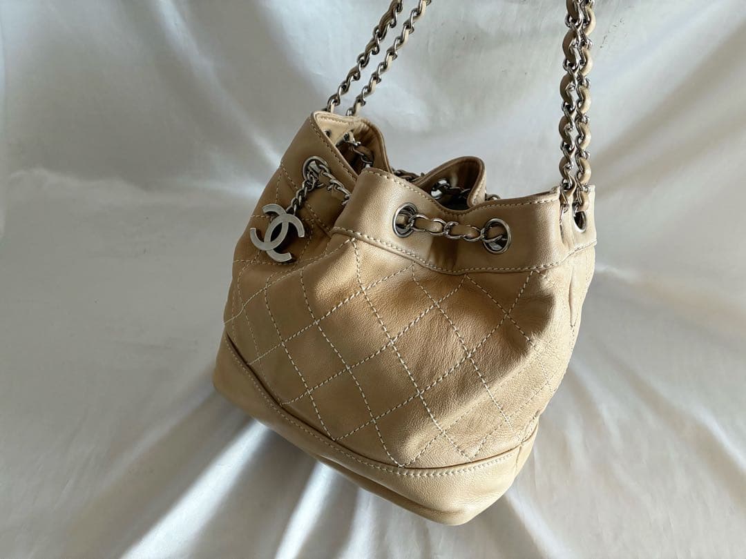 ひまわり 様♡CHANEL マトラッセ　ラムスキン ハンドバッグ　巾着