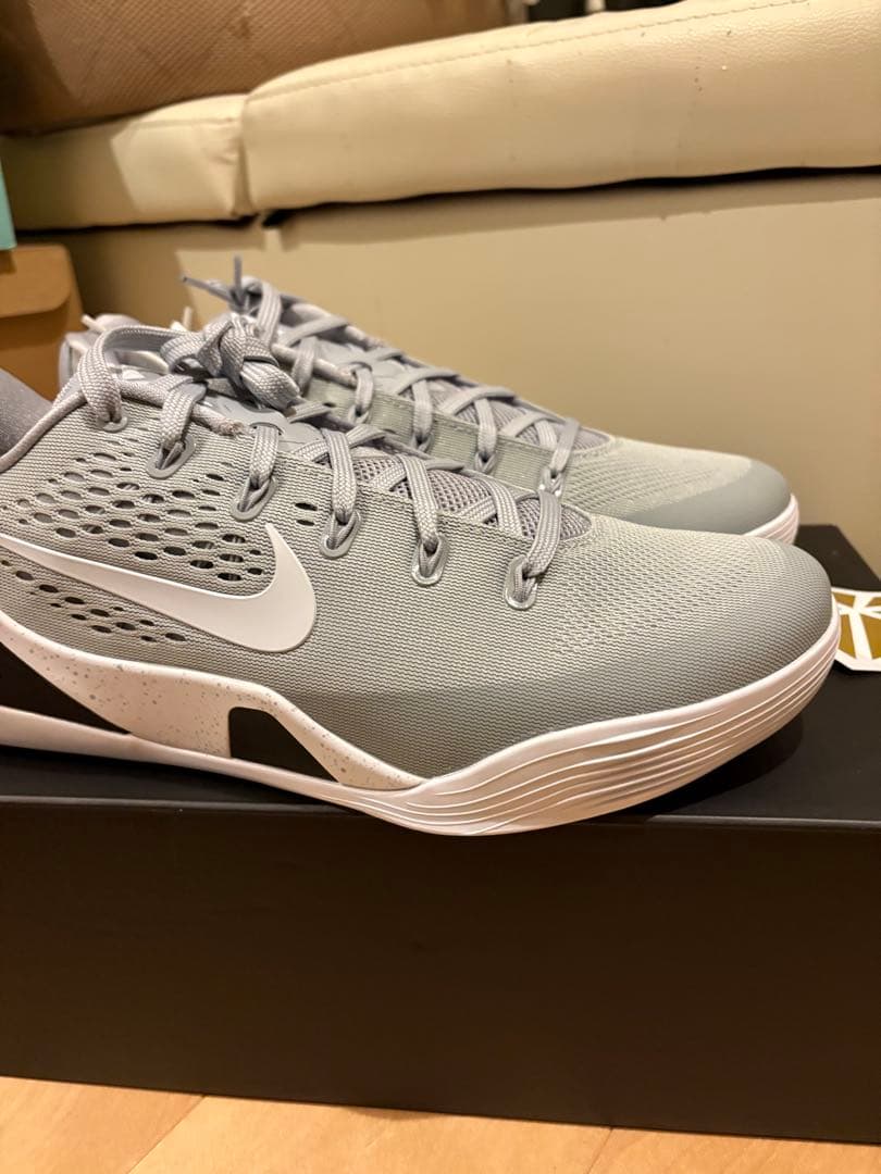 Nike Kobe 9 バスケットボールシューズ