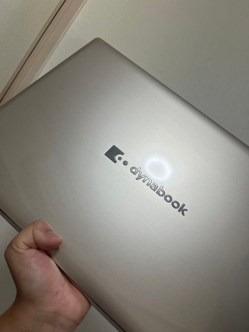 dynabook P1-T5WD-EG ノートPC 本体