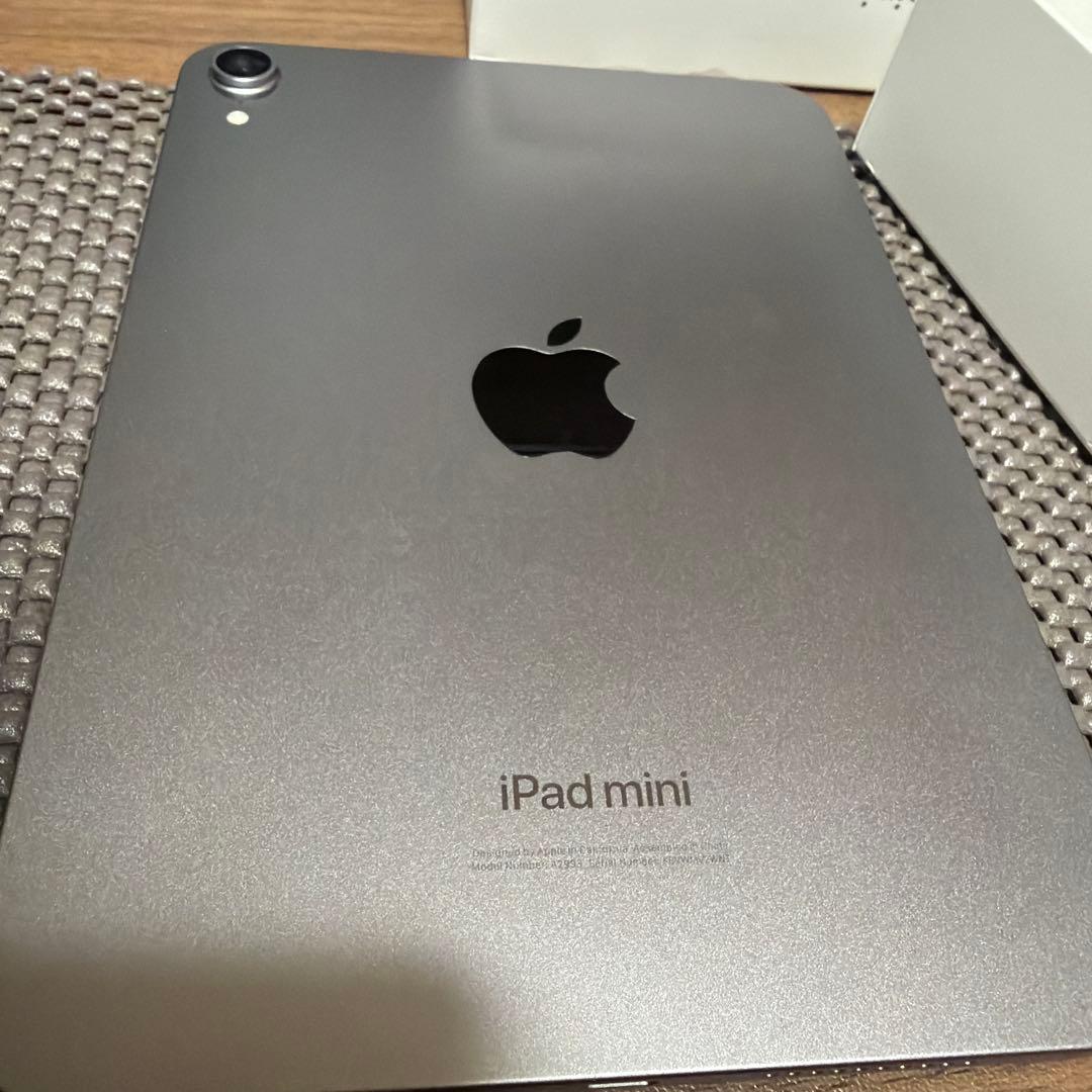 iPad mini A17pro ほぼ未使用