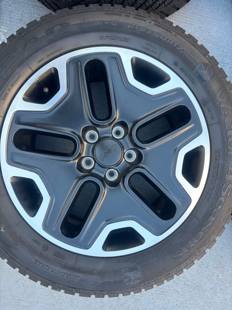 Jeep レネゲード　純正タイヤ　17インチ ホイール4本セット