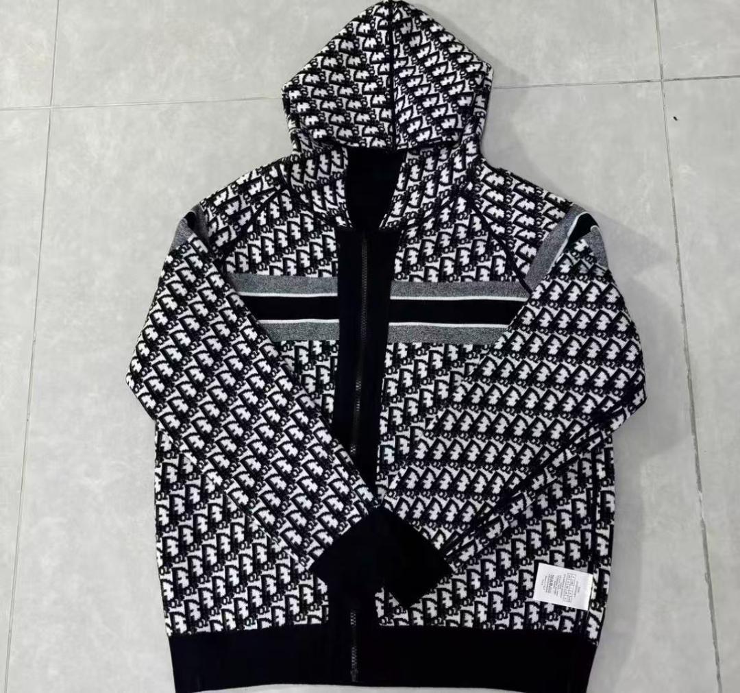 ネイビー・ブラックフード付きパーカー