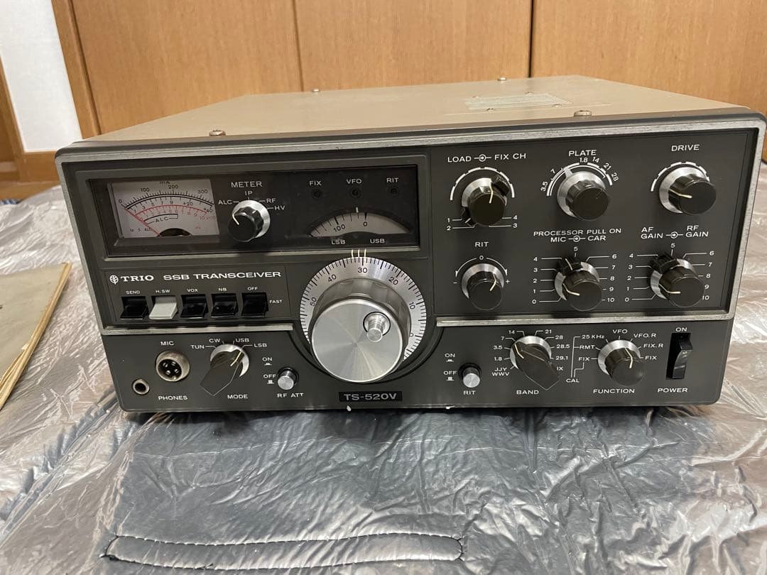 アマチュア無線機、TS-520V 、HF SSBトランシーバー(ジャンク)