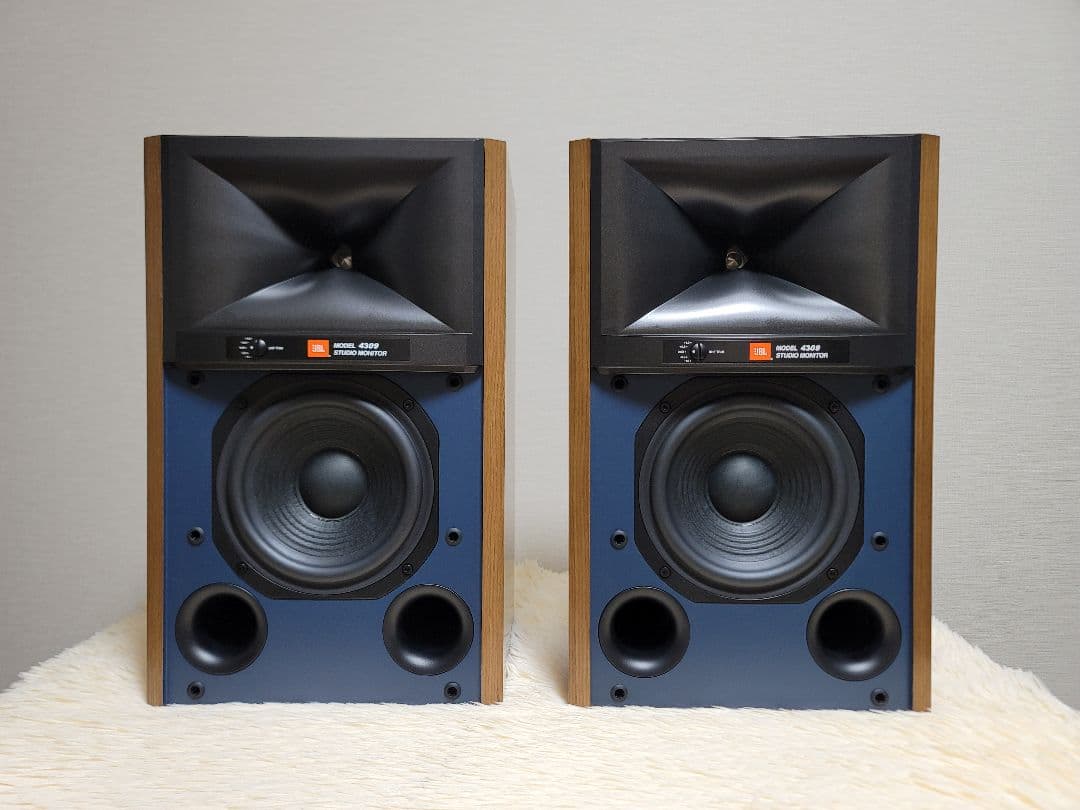 JBL 4309 アコースティック ブックシェルフ スピーカーペアほぼ新品の状態