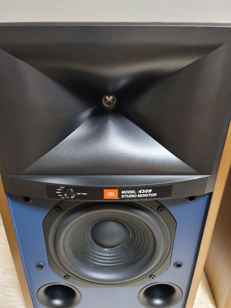 JBL 4309 アコースティック ブックシェルフ スピーカーペアほぼ新品の状態