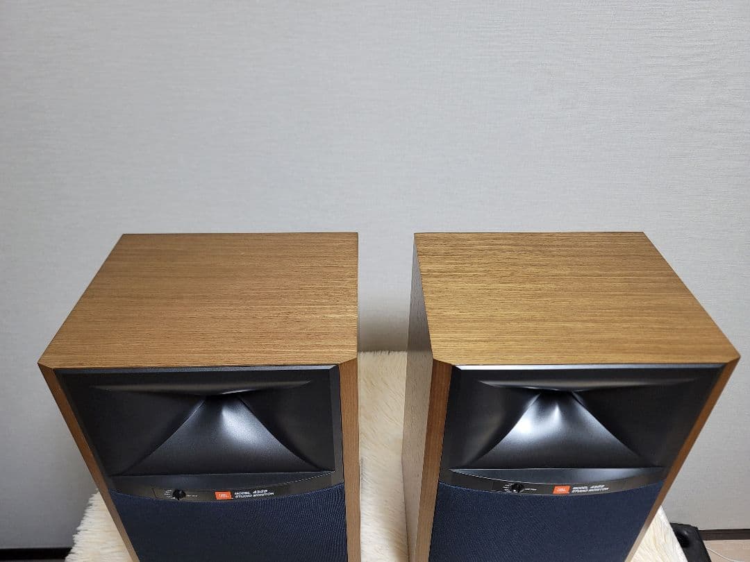 JBL 4309 アコースティック ブックシェルフ スピーカーペアほぼ新品の状態