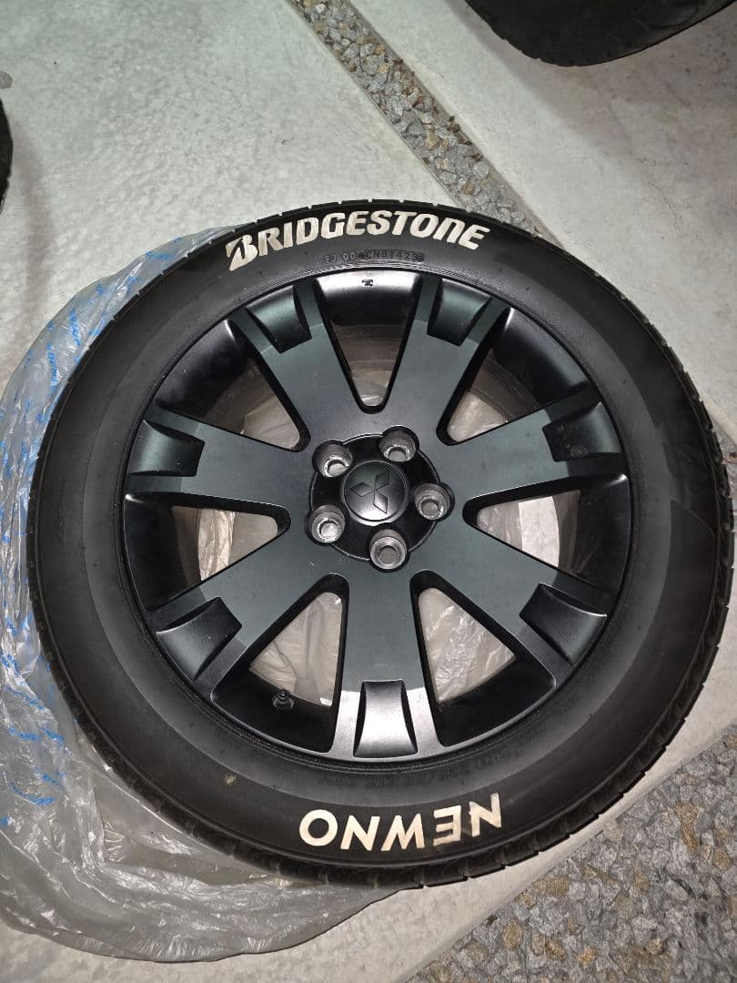 引き取り限定（まよねーず）デリカ18インチホイール黒塗装＋タイヤ4本セット