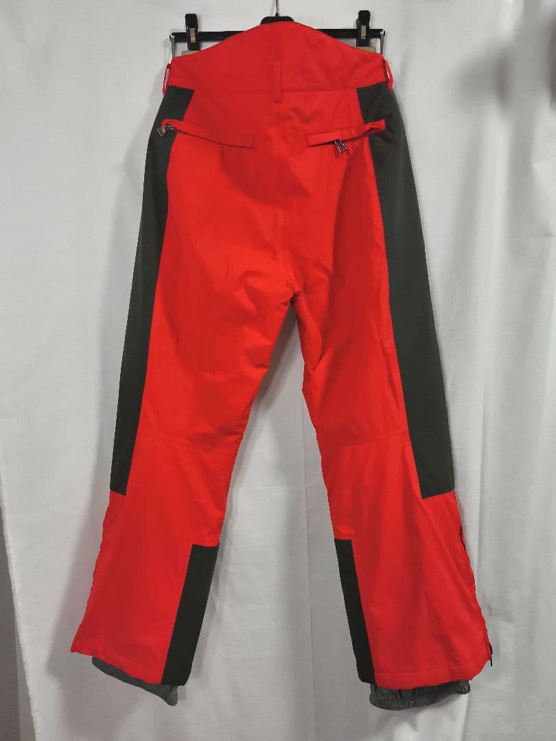 プラダ　スキーウェア　パンツ　GORE-TEX　超暖か