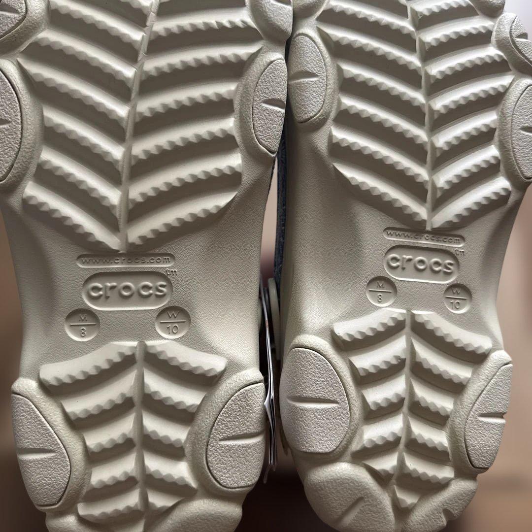 靴 Levi's x Crocs All Terrain Clog (Bone)