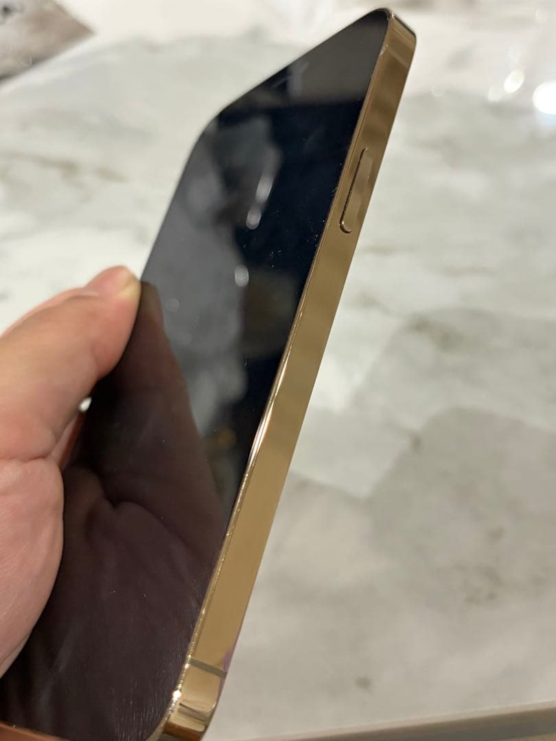 期間限定【緊急値下げ！！】iPhone 12 Pro 256GB ゴールド 本体