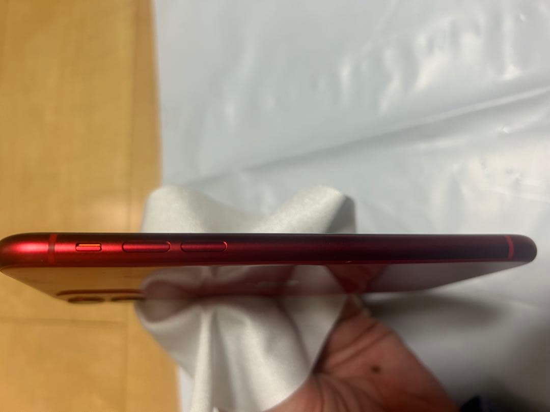 Apple iPhone 11 (PRODUCT)RED 本体