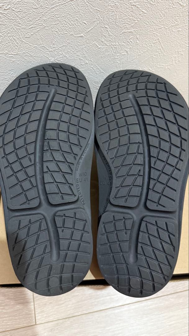 ウーフォス OOFOS OOmega 正規品 27cm