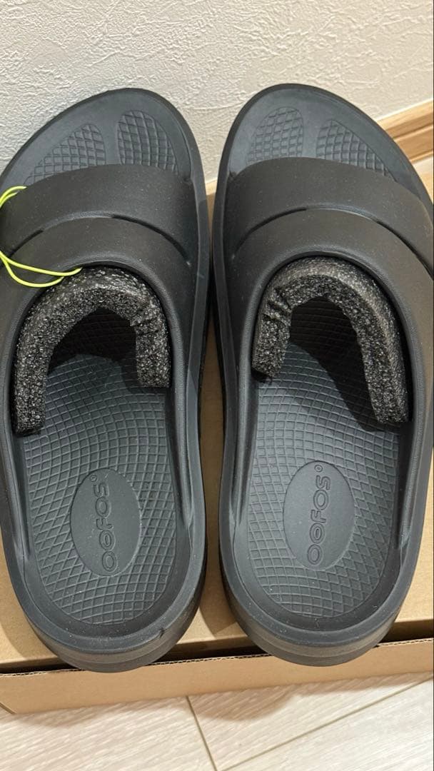 ウーフォス OOFOS OOmega 正規品 27cm