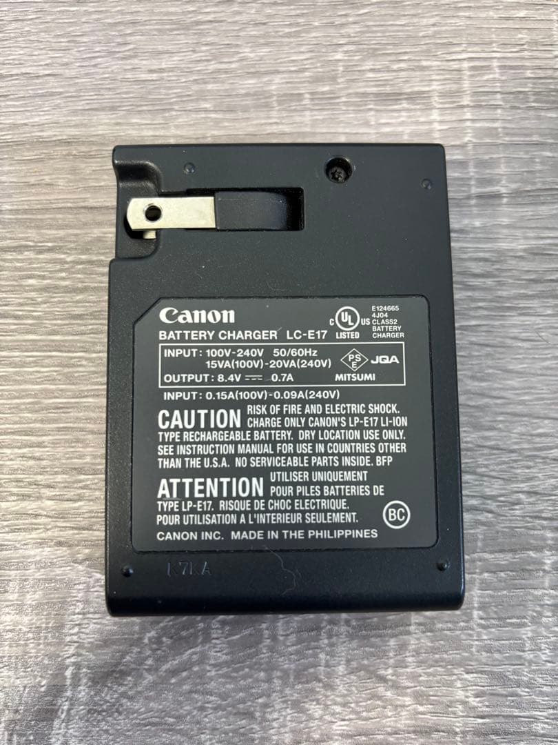 Canon EOS Kiss X8i ダブルズームキット EF50mm F1.8