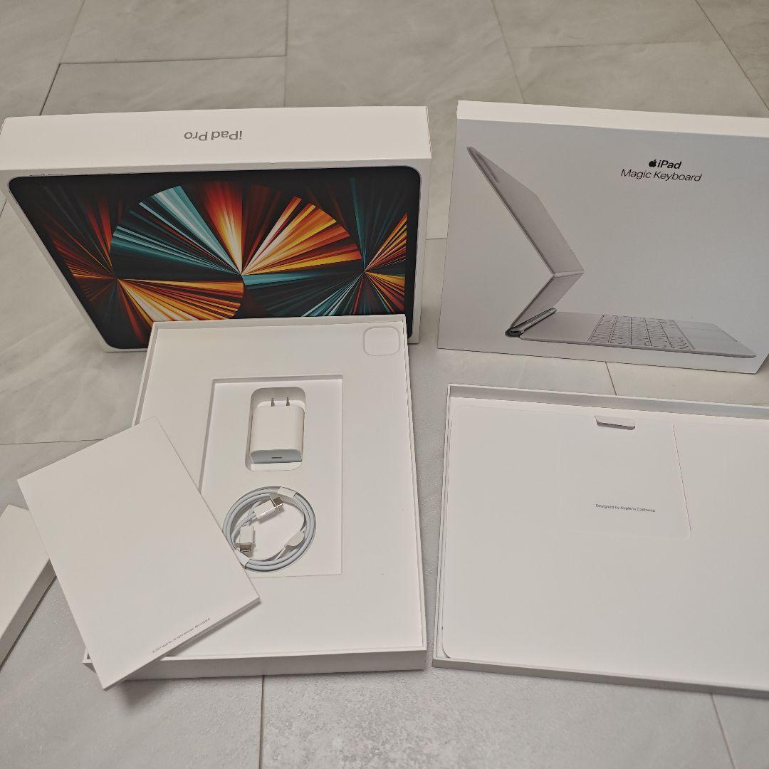 12.9インチ iPad Pro 256GB 本体+Pencil + キーボード
