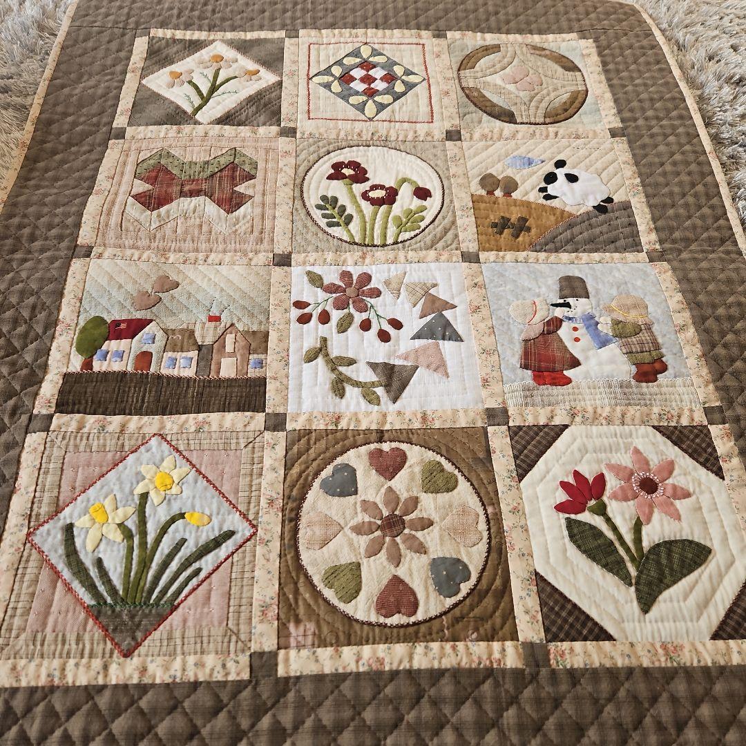 ✨マンスリーキルト✨パッチワークタペストリー