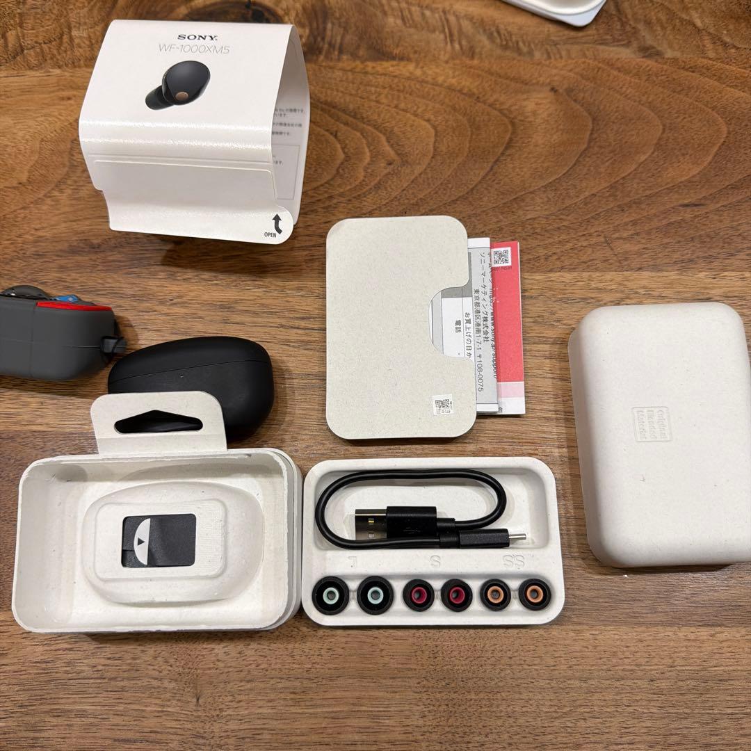 SONY WF-1000XM5 ブラック　完品　美品　おまけ付き