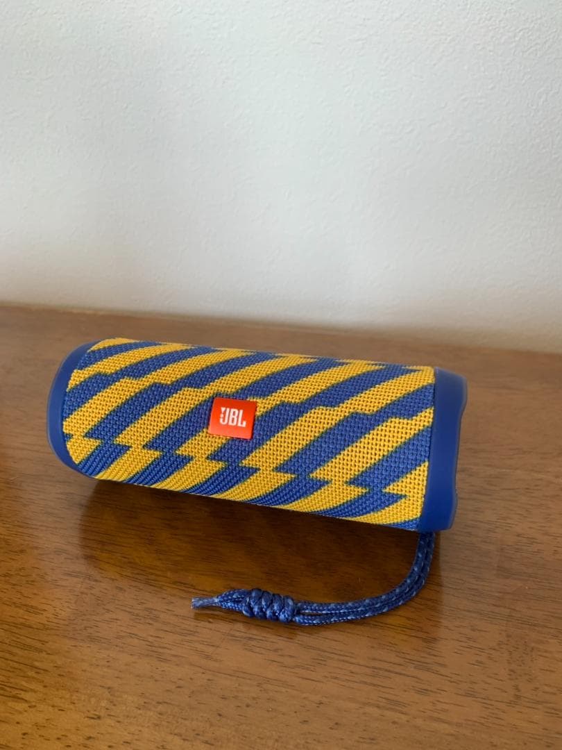 JBL FLIP4 限定色 マルチカラー 付属品完備 ワイヤレススピーカー