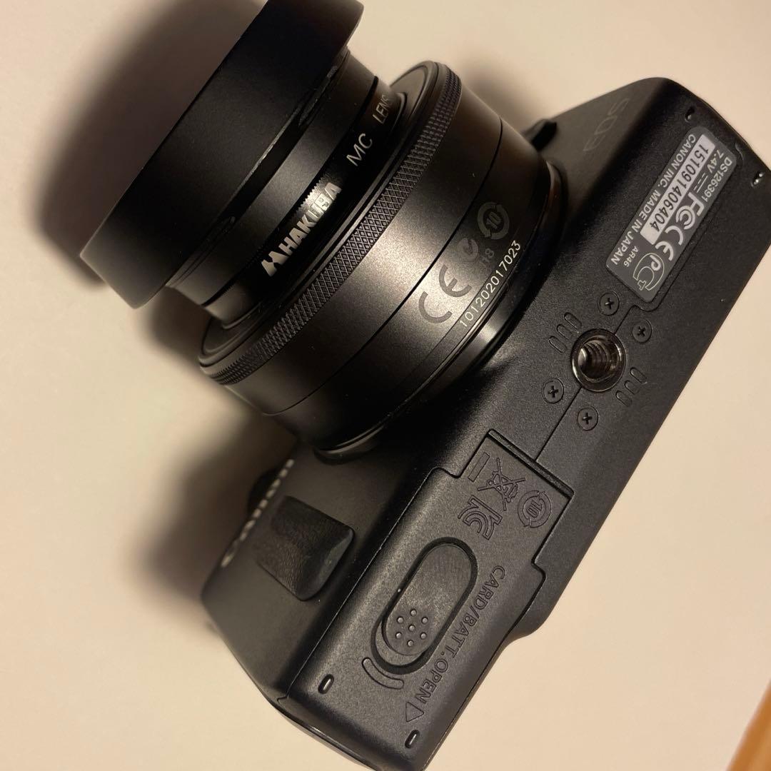 Canon EOS M ダブルレンズキット 中古品 一眼 カメラ ミラーレス