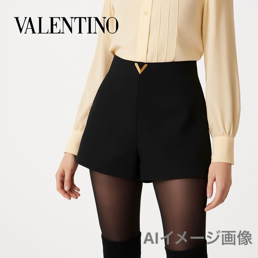 VALENTINOヴァレンティノ 金具付き ショートパンツ ブラック 40サイズ