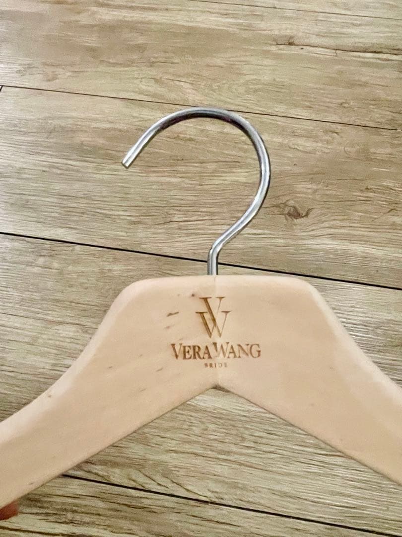 最終値下】定価62,418円 ウエディングケープ＋VERA WANGハンガー付き
