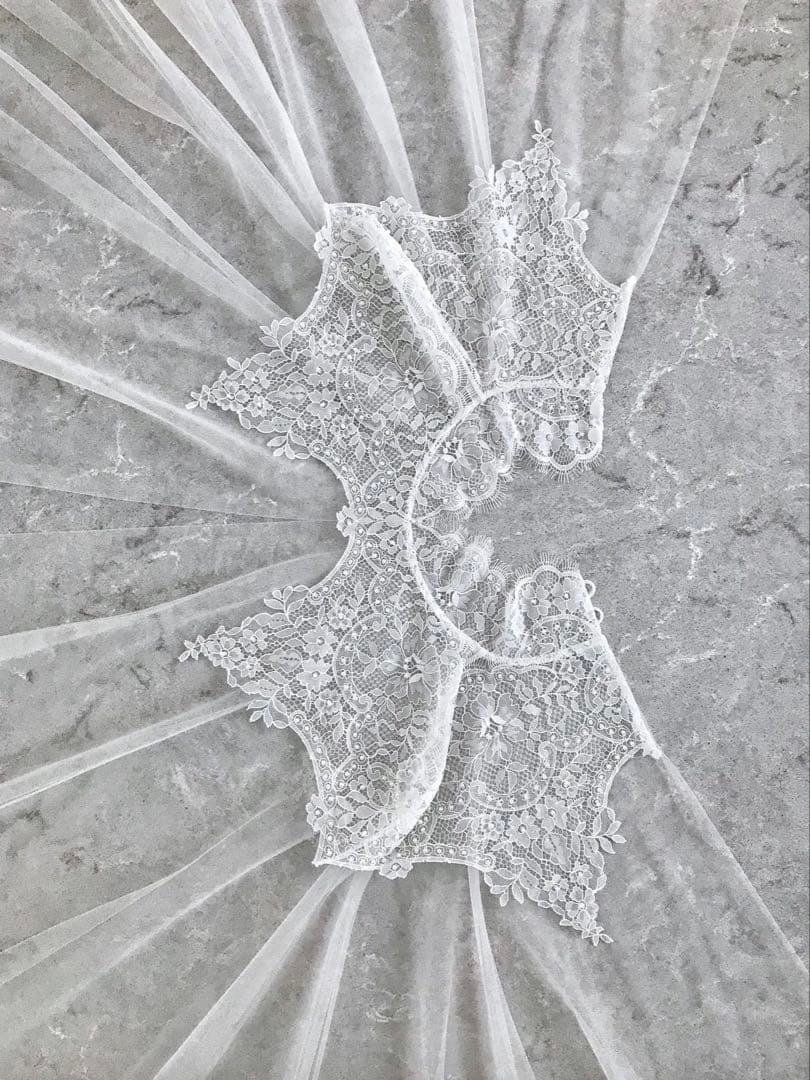 最終値下】定価62,418円 ウエディングケープ＋VERA WANGハンガー付き