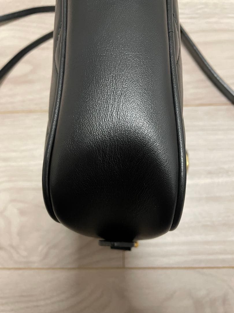 GUCCI マーモント　ミニレザークロスボディバッグ