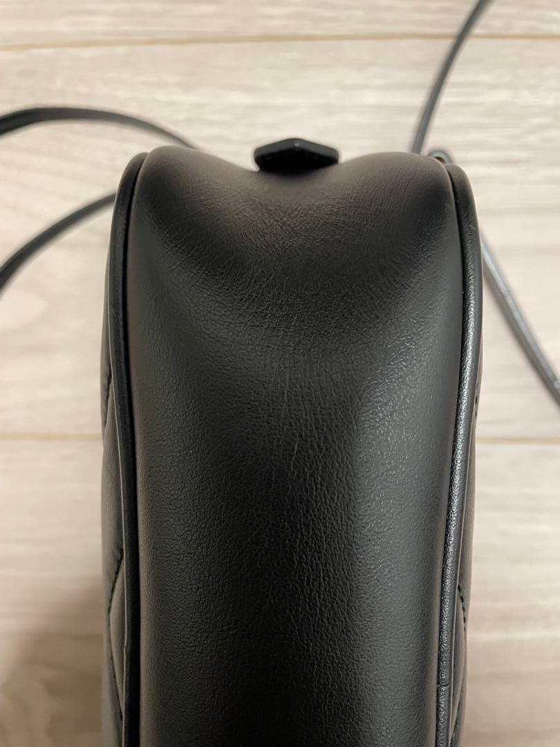 GUCCI マーモント　ミニレザークロスボディバッグ