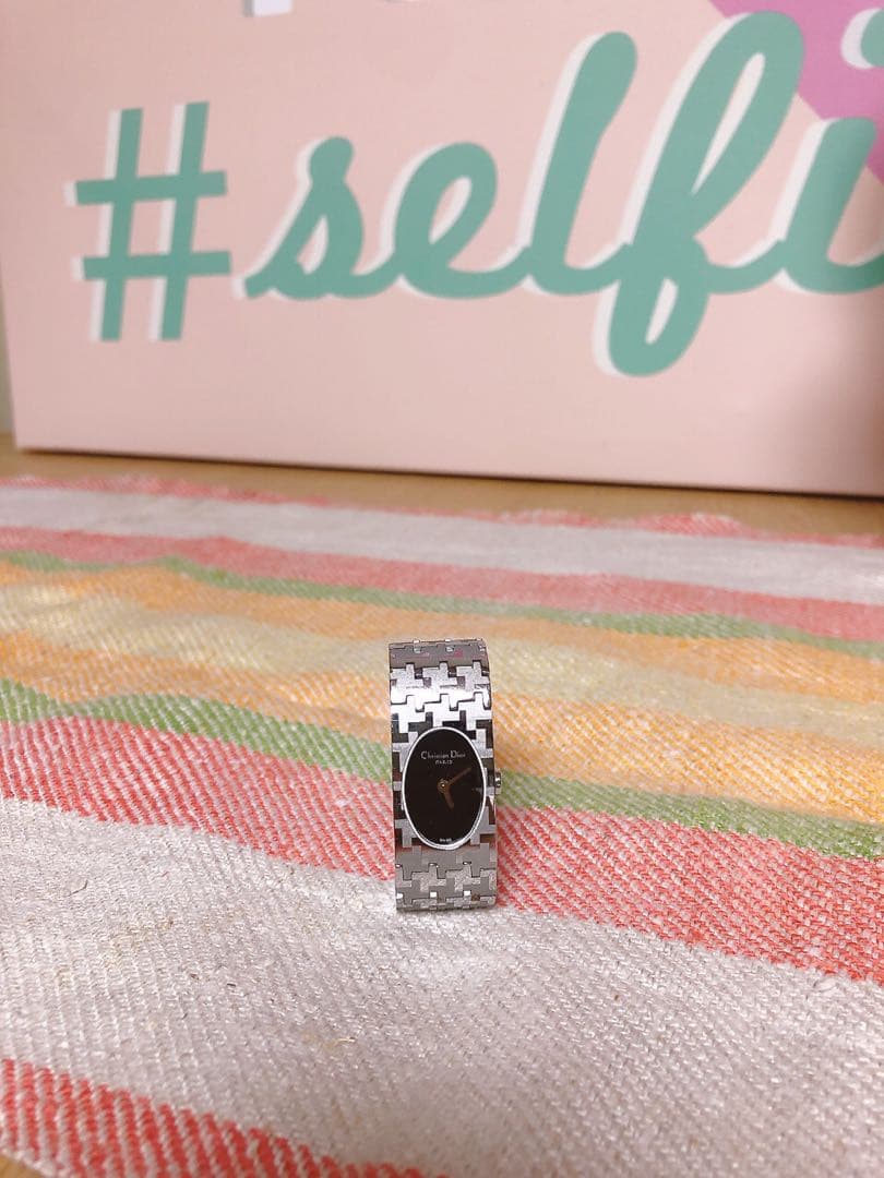 クリスチャンディオール時計　レディース腕時計　人気　シルバー　ブラック