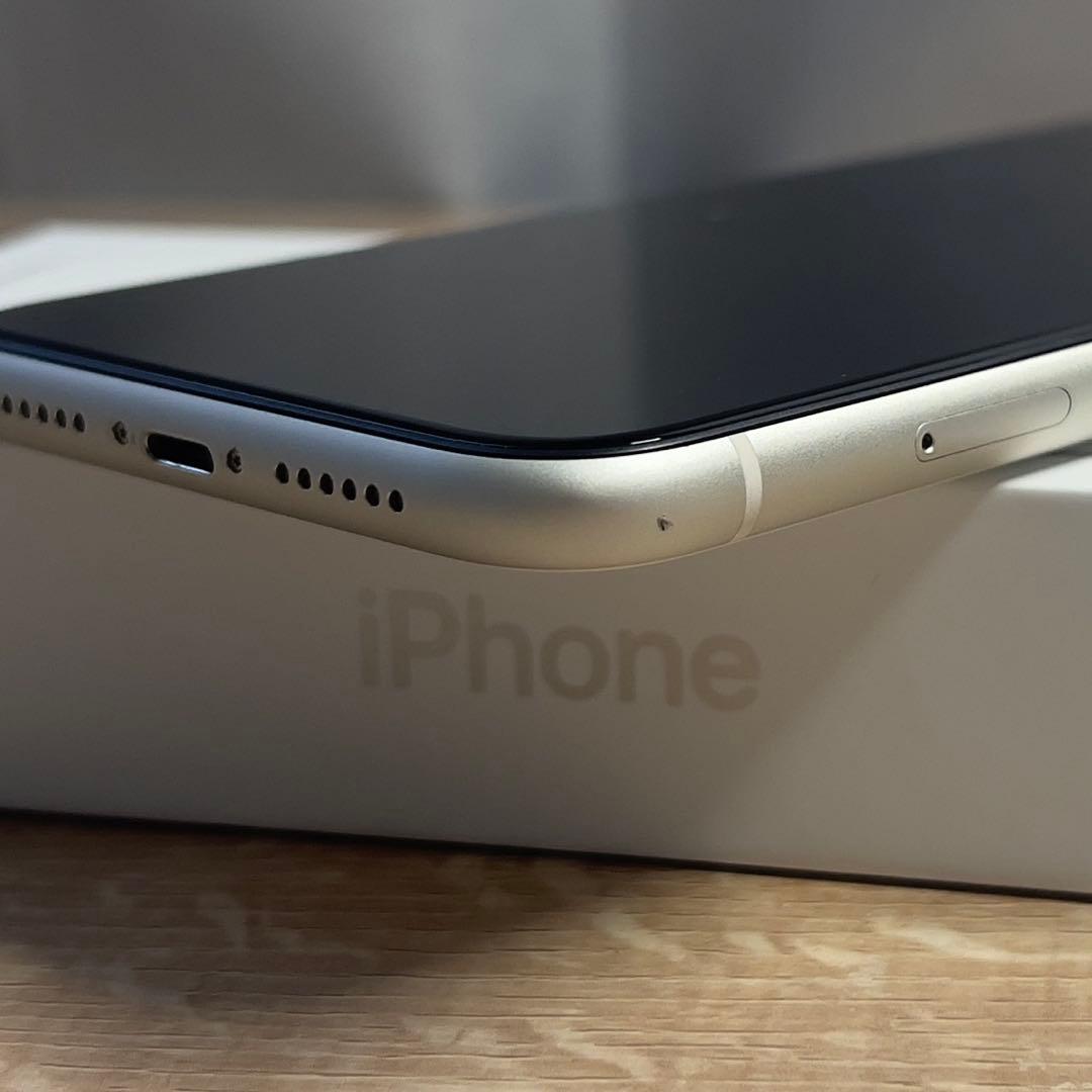 【美品】iPhone 11 ホワイト 128GB SIMフリー Apple 本体