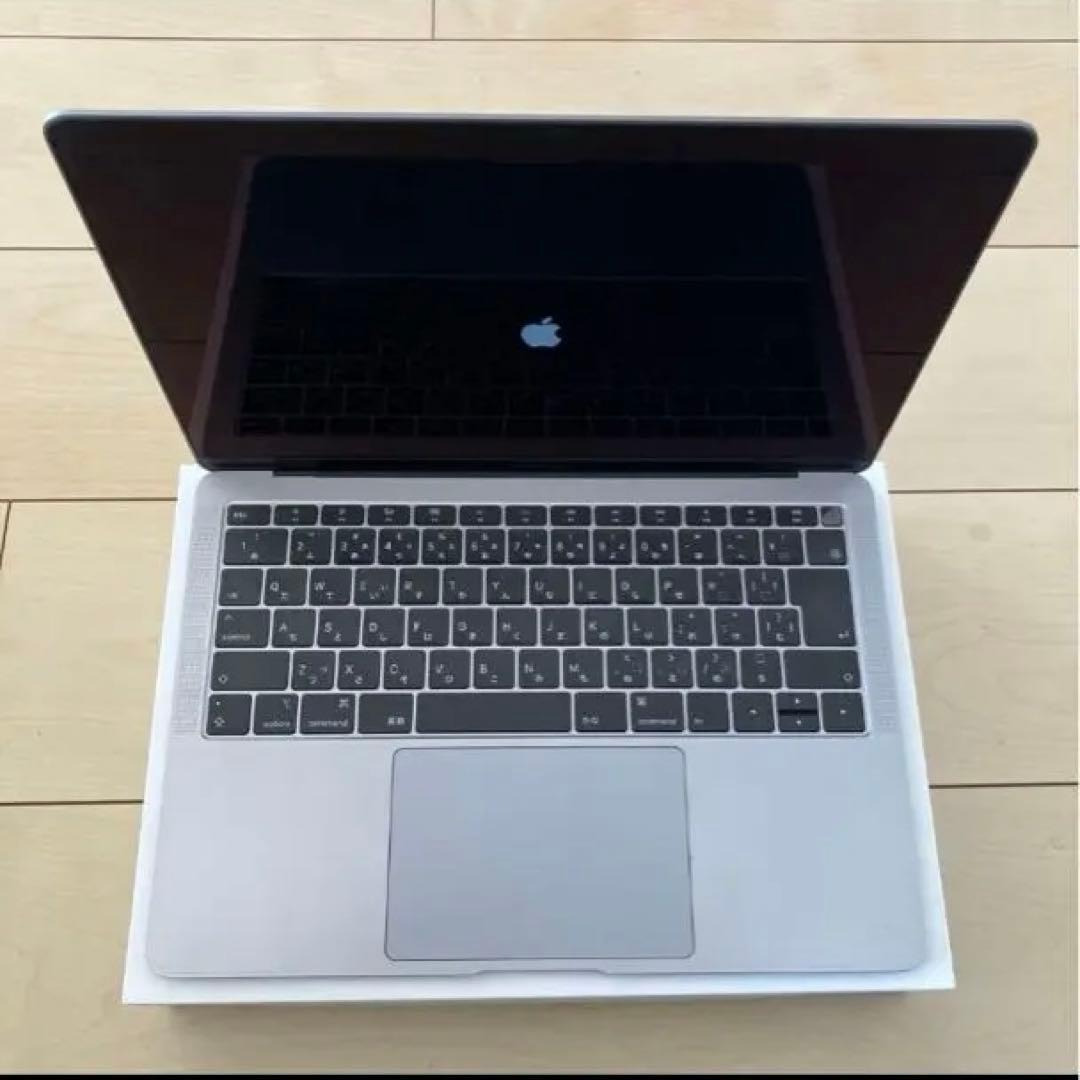 MacBook Air A1932 - USED (中古)