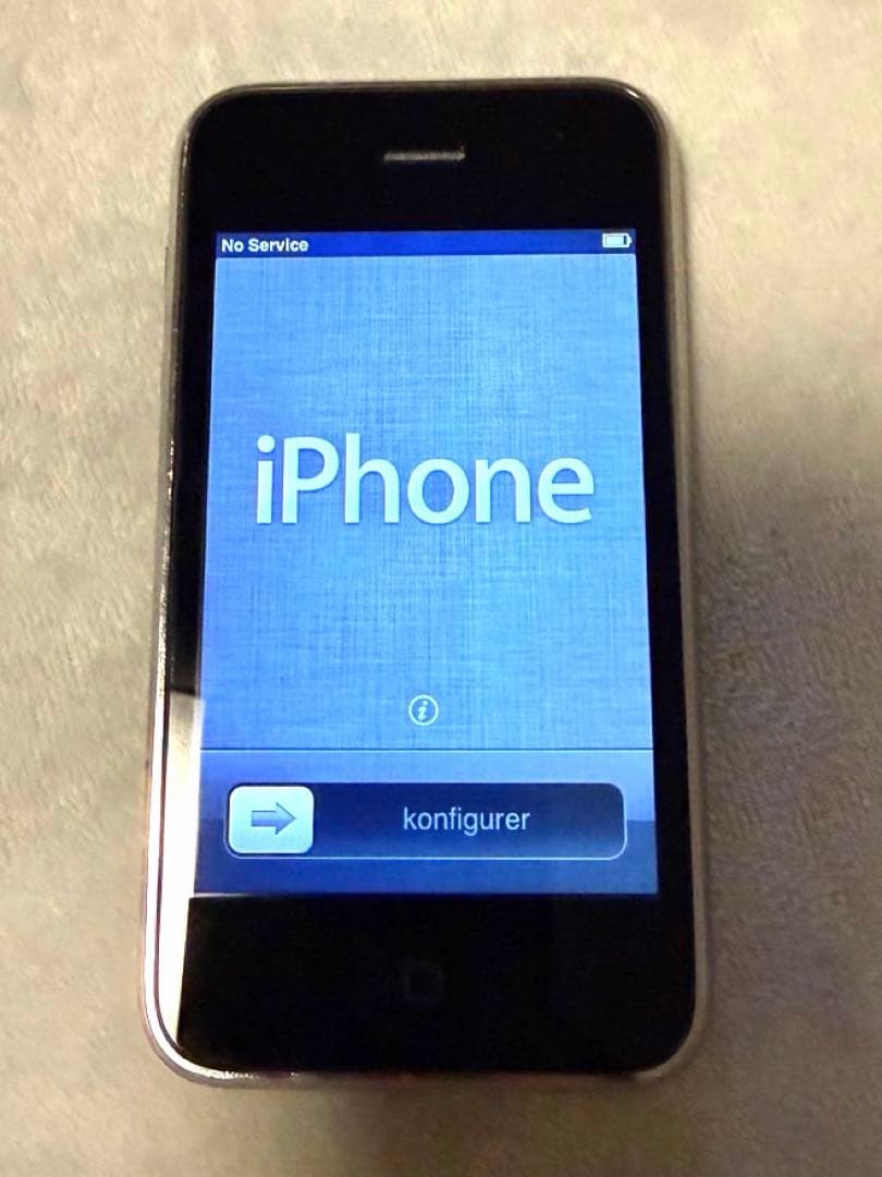 希少✨iPhone3GS 32GB 本体 美品 ケース付き