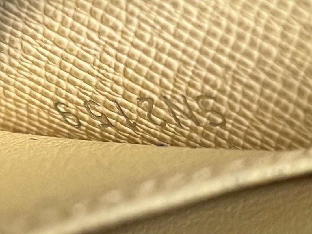 Louis Vuitton モノグラム・イリュージョン コンパクトウォレット