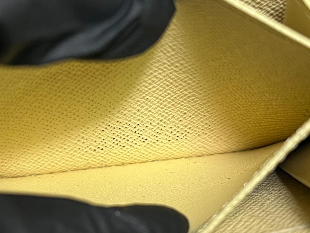 Louis Vuitton モノグラム・イリュージョン コンパクトウォレット