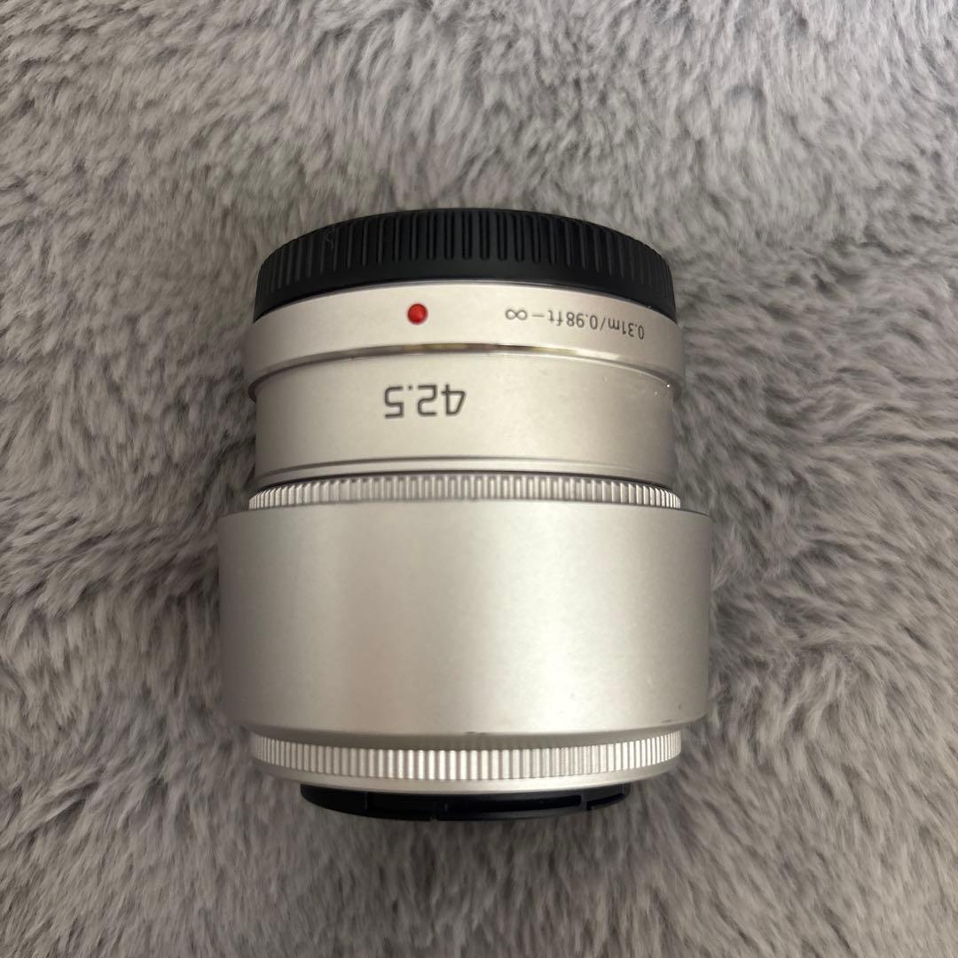 美品Panasonic LUMIX 42.5mm 単焦点レンズ
