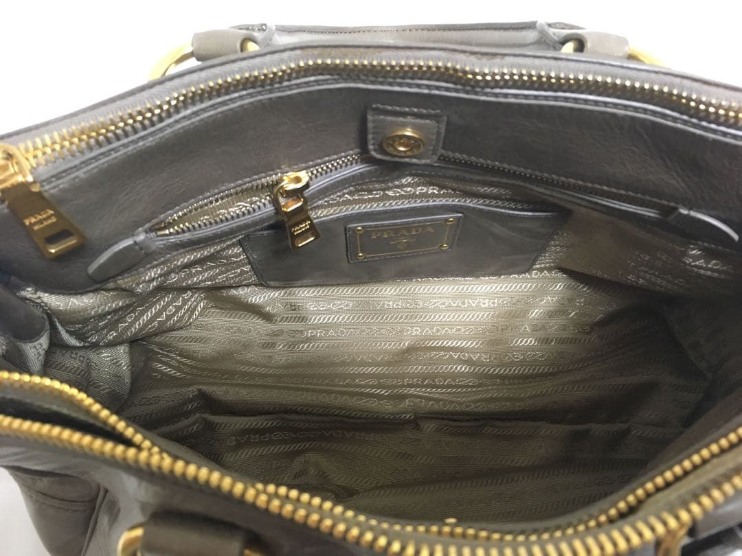 再再再々値下げ！美品プラダバッグ