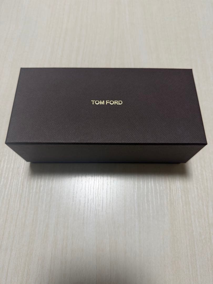 TOM FORD サングラス TF1139-K 56◻︎19 145 01A
