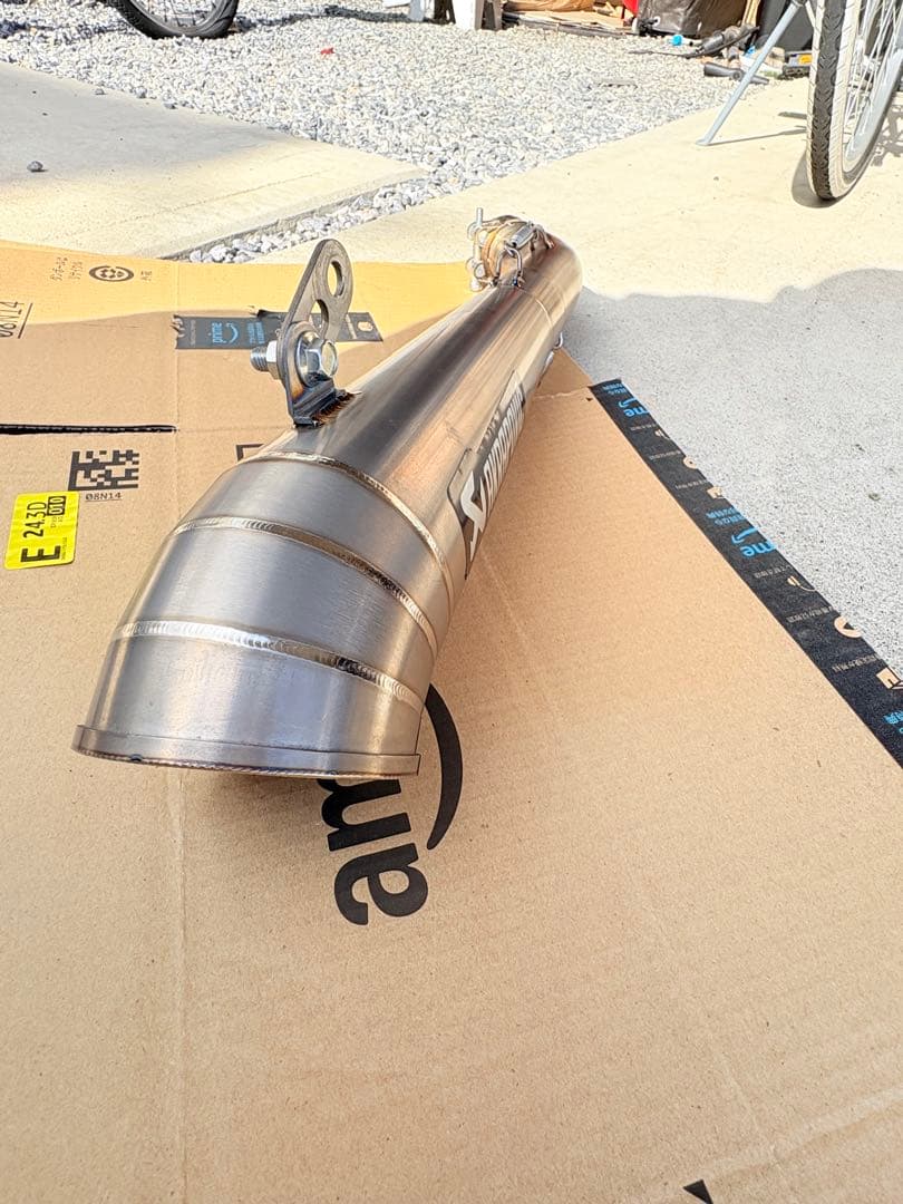 GSX-S750. スリップオンステンレス マフラー　LCIレーシング