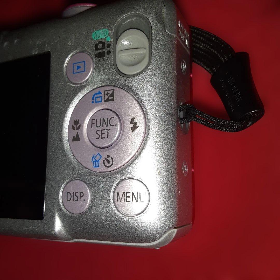 IXY DIGITAL 110is AiAF 10.0MEGA PIXELS本体