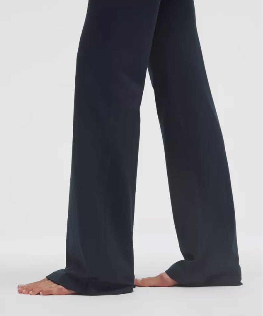 新品LululemonルルレモンGrooveハイライズブーツカットパンツショート